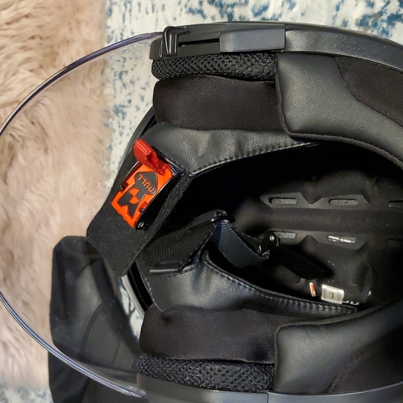 LS2 Helmut - Picture 3 of 14